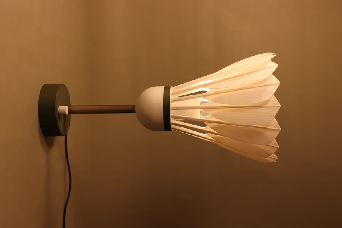 Elena Lamp - 3D-printed badminton shuttlecock lamp